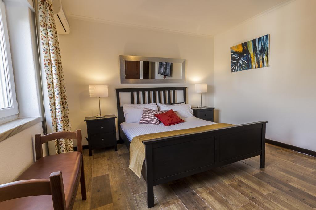 Holiday Lagos Hotel Bilik gambar